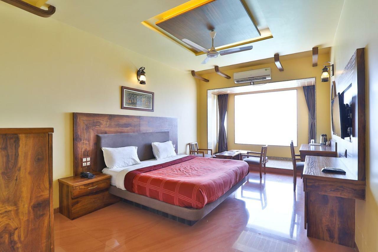 Palette - Hotel Ocean Inn Даман Екстер'єр фото