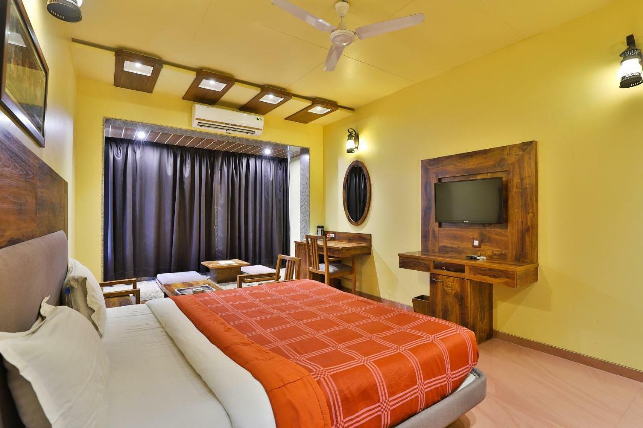 Palette - Hotel Ocean Inn Даман Екстер'єр фото